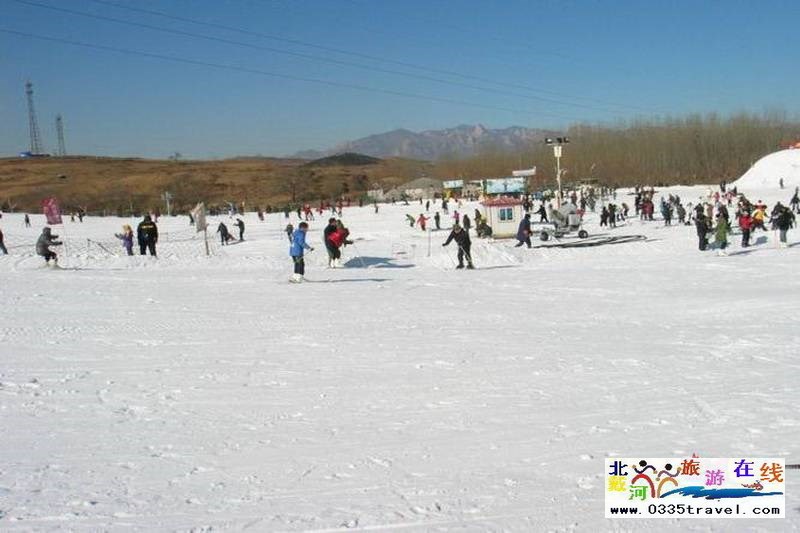 秦皇島山海關(guān)紫云山滑雪場(chǎng)